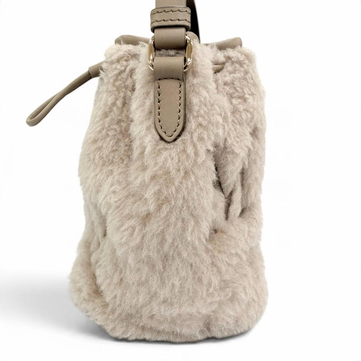 Excellent Max Mara Shoulder Bag Teddy Bucket Bag Logo embroidery, leather beige