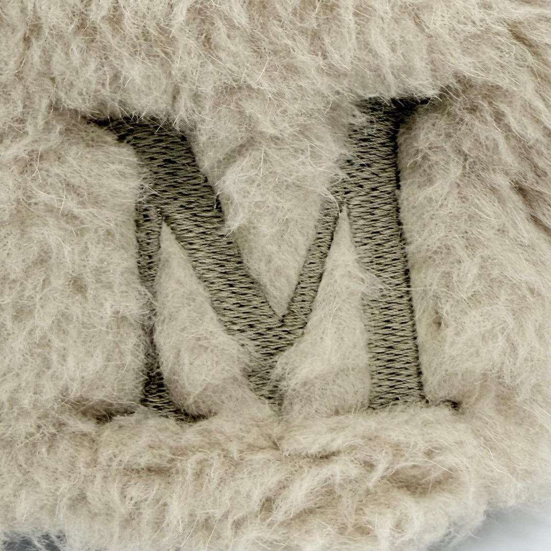 Excellent Max Mara Shoulder Bag Teddy Bucket Bag Logo embroidery, leather beige