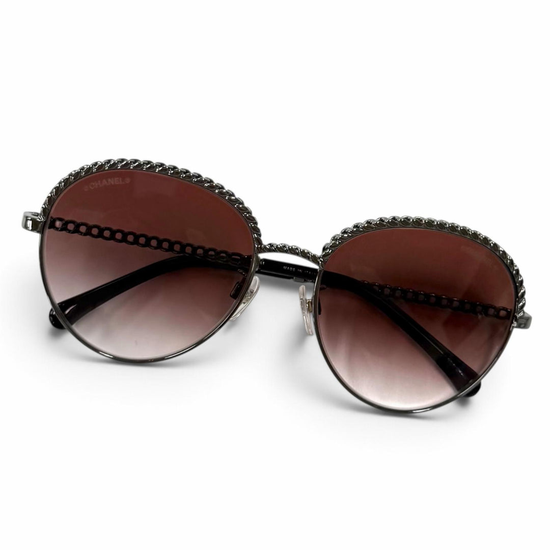 Great CHANEL sunglasses COCO Mark Pantos Shape Gradient Lenses with Chain 4242