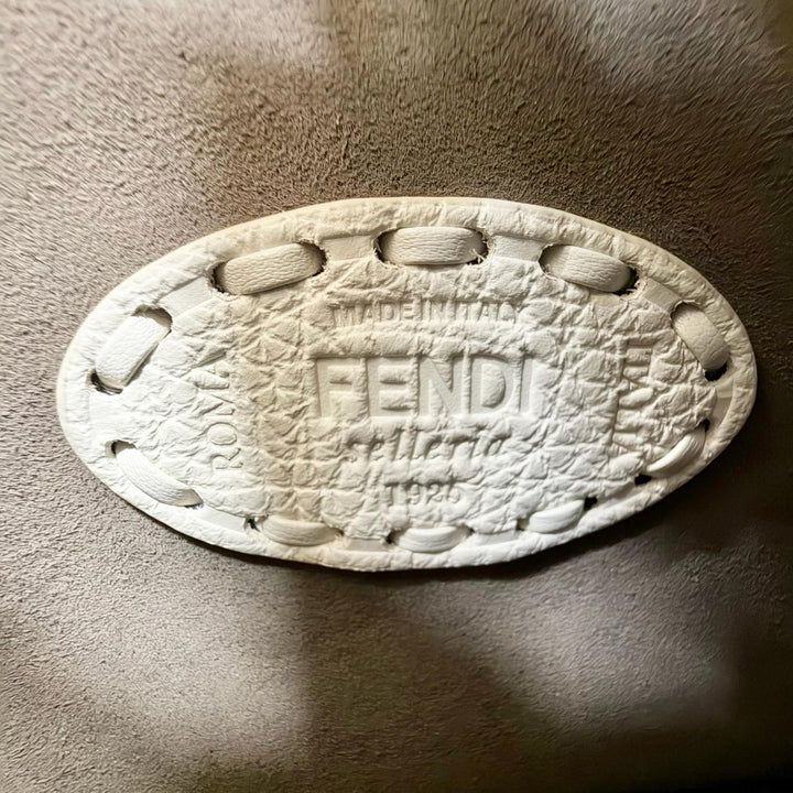 Excellent FENDI Handbag Selleria small fendis Hobo bag one Ivory leather 8BS094