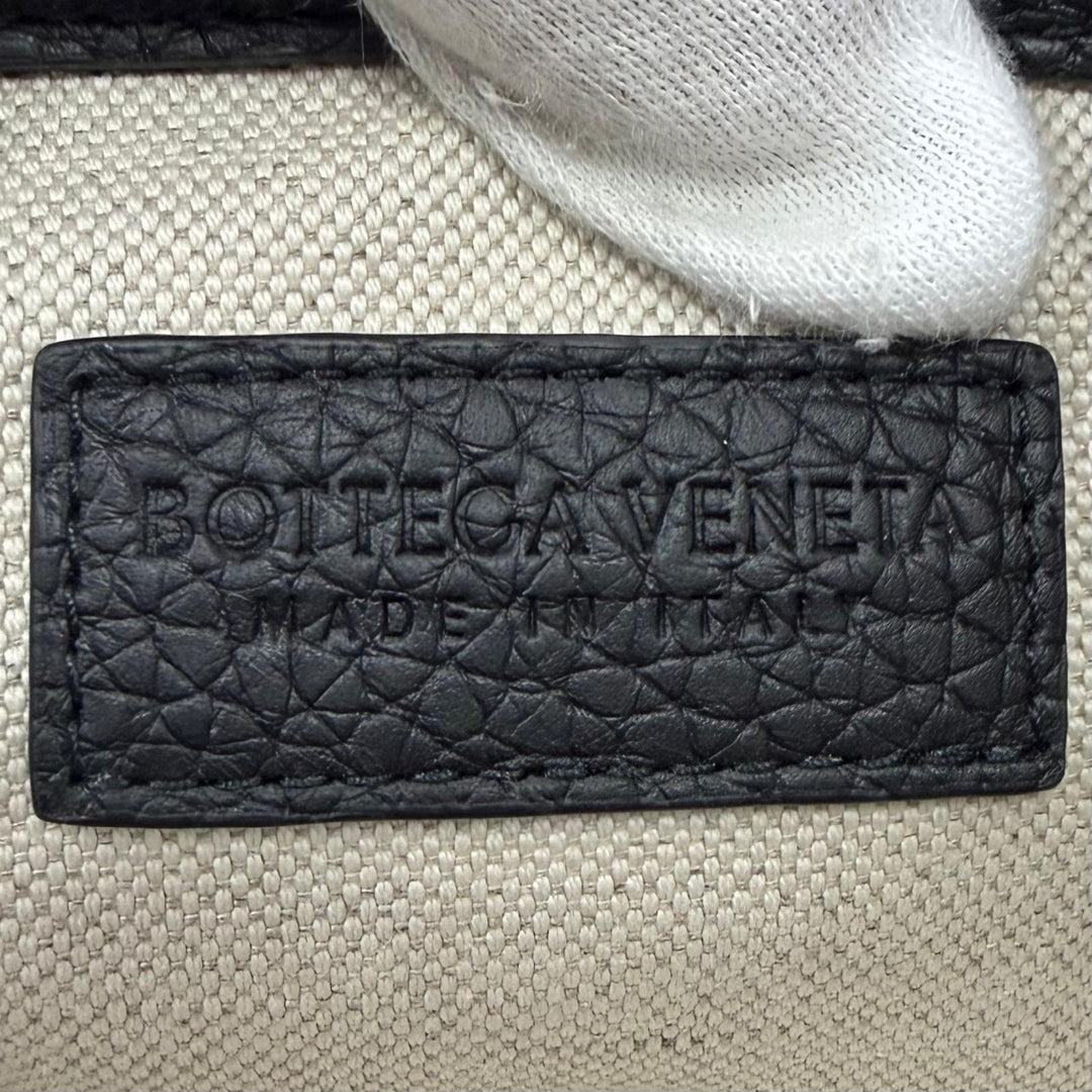Pristine BOTTEGAVENETA Clutch bag Maxi INTRECCIATO Diago black leather 795632