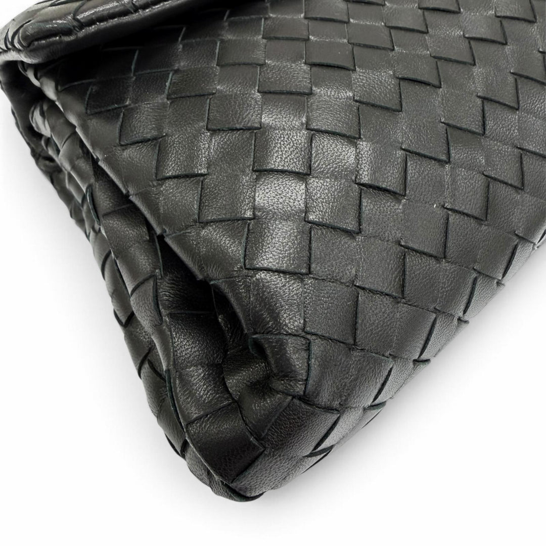 Great BOTTEGAVENETA Clutch bag INTRECCIATO leather black leather Women