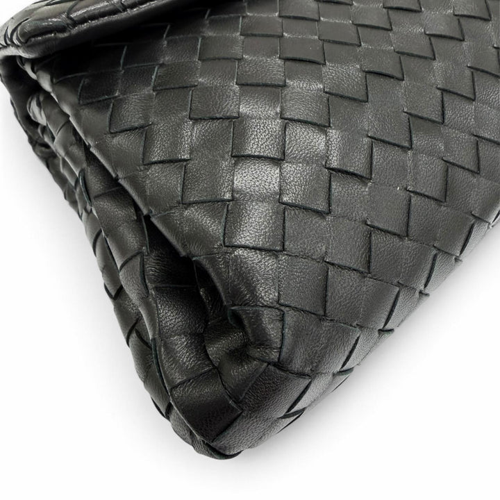 Great BOTTEGAVENETA Clutch bag INTRECCIATO leather black leather Women