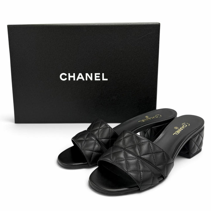 Pristine CHANEL Sandals COCO MarkMetal Matelassé Leather black 37.5 G46480