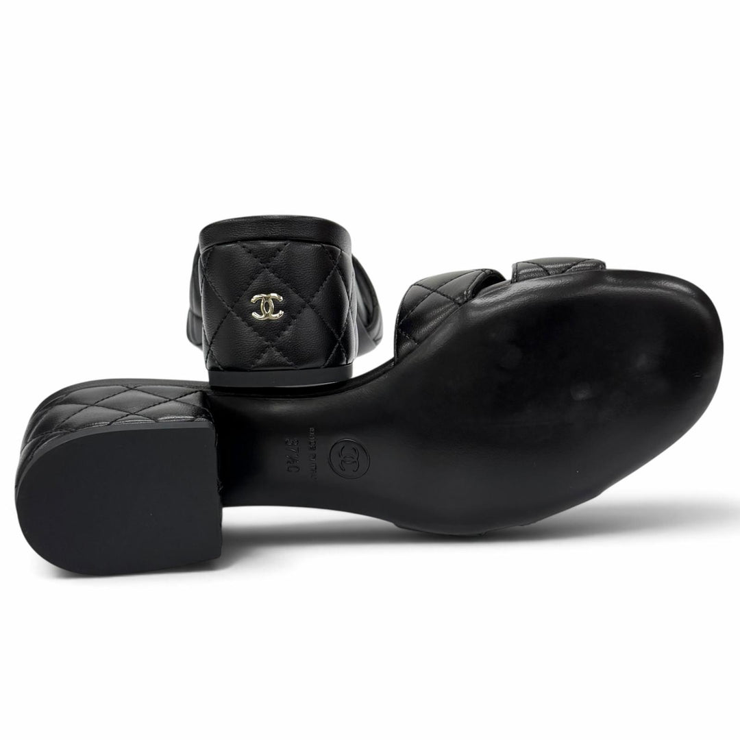 Pristine CHANEL Sandals COCO MarkMetal Matelassé Leather black 37.5 G46480