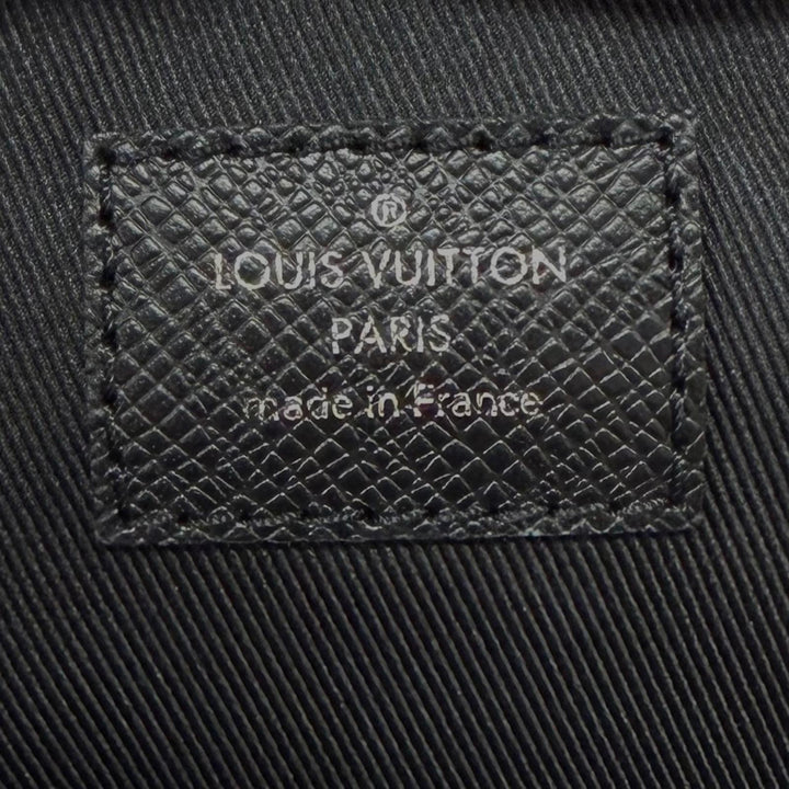 Excellent LOUIS VUITTON Backpack Daypack Taiga Avenue Backpack leather M30977