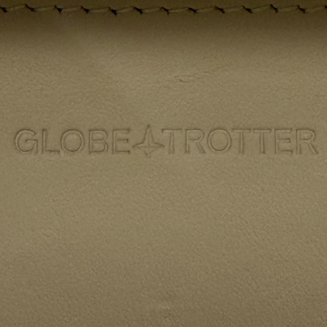Great GLOBE TROTTER Shoulder Bag Centenary Micro Case 2WAY green leather mens