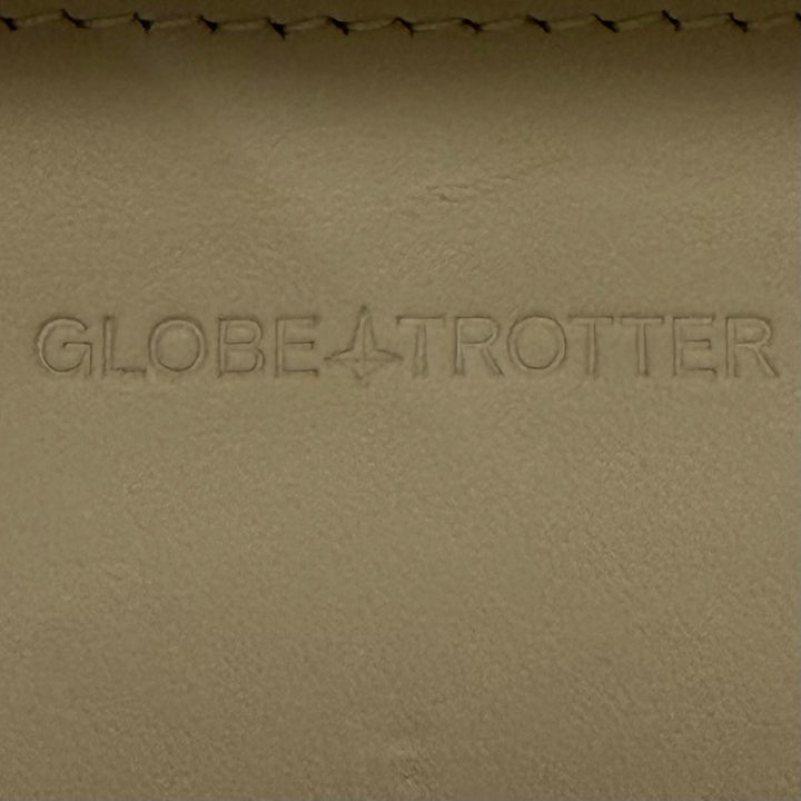 Great GLOBE TROTTER Shoulder Bag Centenary Micro Case 2WAY green leather mens