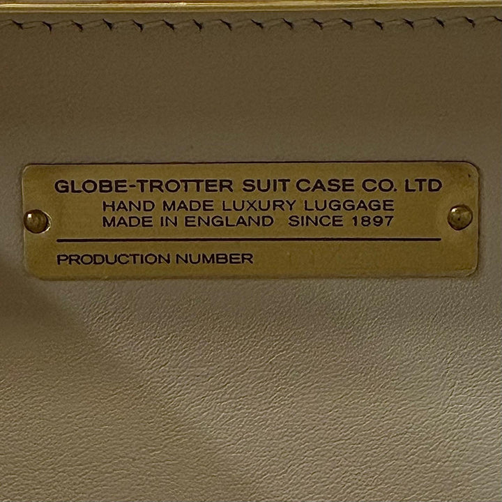 Great GLOBE TROTTER Shoulder Bag Centenary Micro Case 2WAY green leather mens