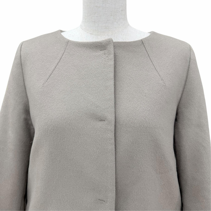 Great Herno down coat Collarless design with contrasting panels. cashmere 42