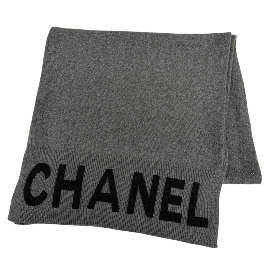 Great CHANEL Scarf 2025 Cruise Collection Logo Knit gray cashmere Women