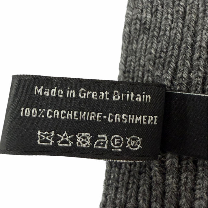 Great CHANEL Scarf 2025 Cruise Collection Logo Knit gray cashmere Women