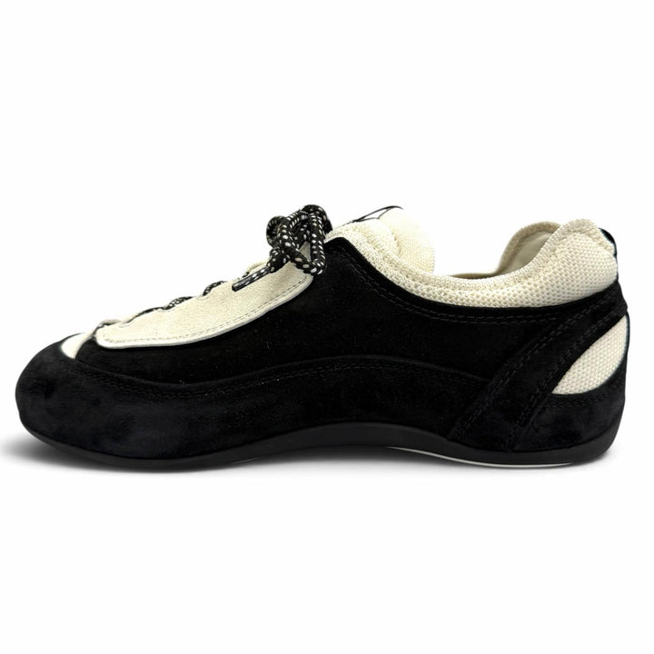 Excellent CHANEL Low cut sneakers Métiers d'Art Collection 39 G47413