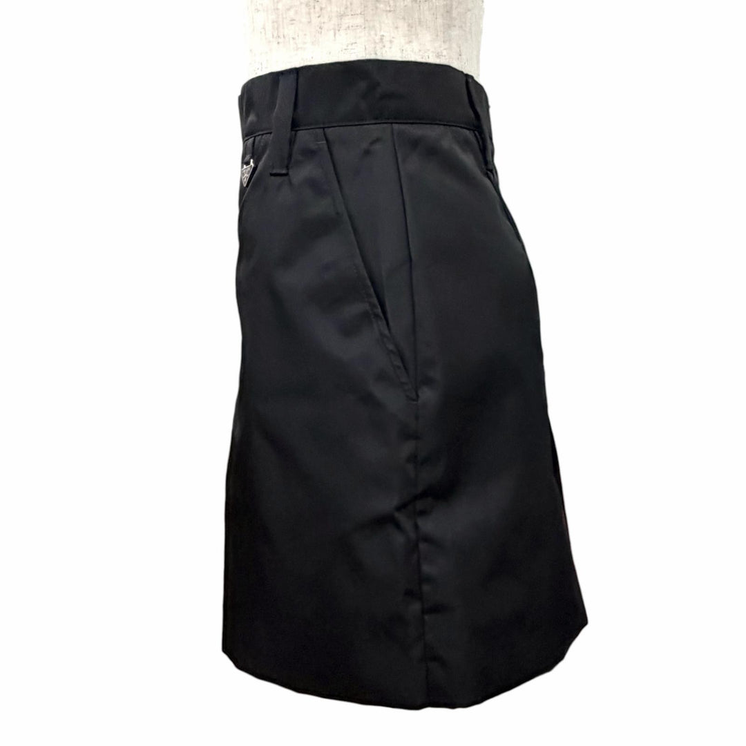 Excellent PRADA Re-Nylon Mini Skirt Enamel Metal Triangle Logo IT 36 21Y009
