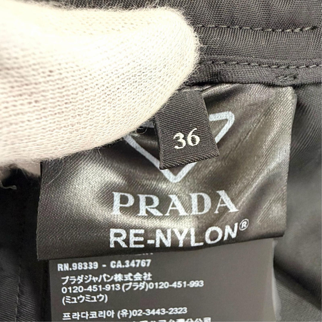Excellent PRADA Re-Nylon Mini Skirt Enamel Metal Triangle Logo IT 36 21Y009