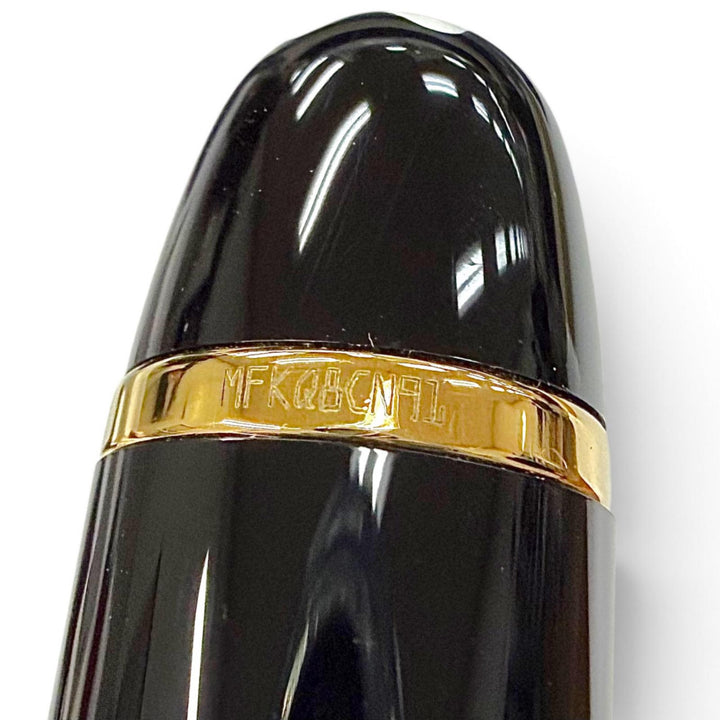 Pristine MONTBLANC fountain pen Meisterstück 145 Classic black 14K mens