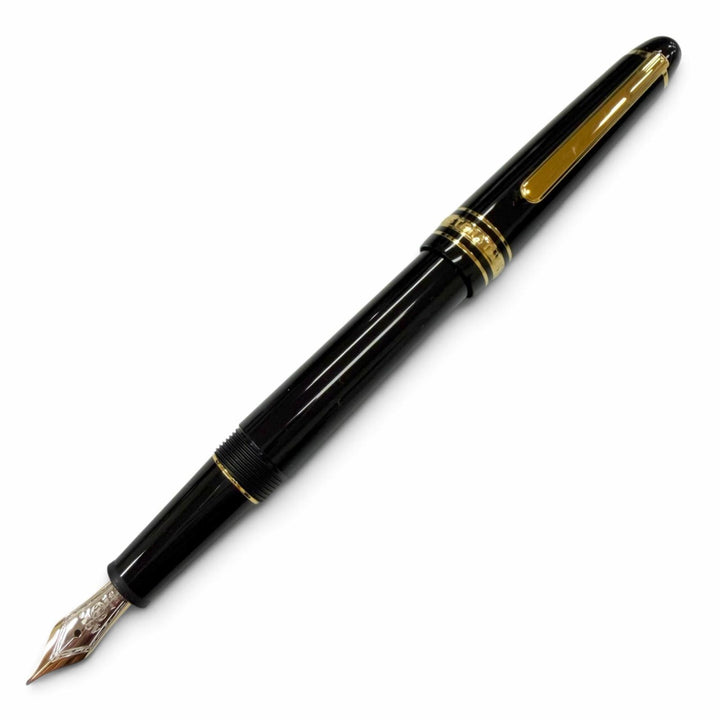 Pristine MONTBLANC fountain pen Meisterstück 145 Classic black 14K mens