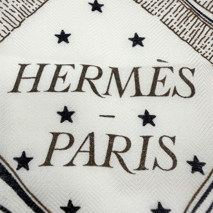 Pristine HERMES Stall Carrégeant Mors A Jouets Bandana beige cashmere Women