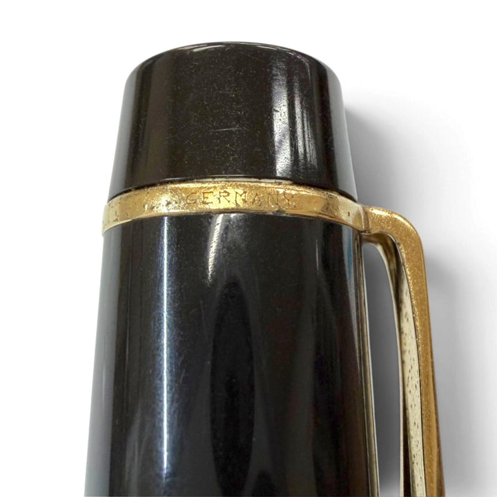 Very Good MONTBLANC Ballpoint pen Author Series 1992: Hemingway black mens