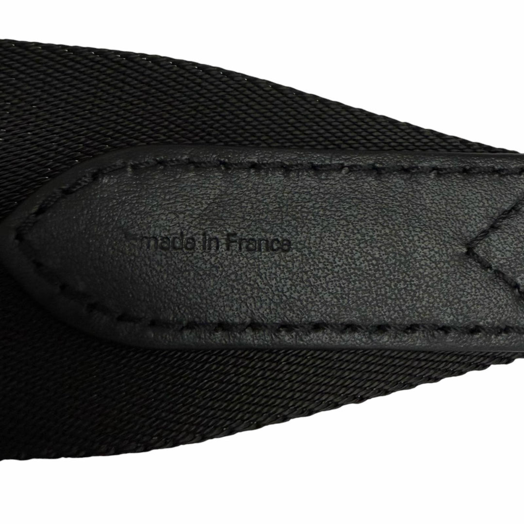 Great LOUIS VUITTON Shoulder strap Logo design black leather