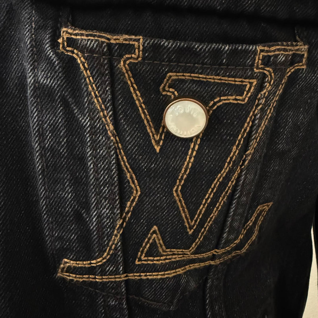 Excellent LOUIS VUITTON LV denim trucker jacket Staple Edition