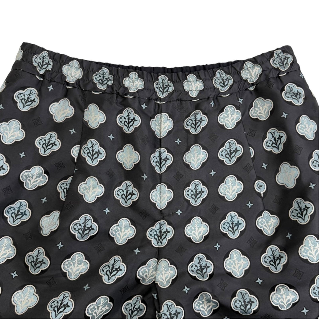 Pristine LOUIS VUITTON Shorts LV logo monogram all-over pattern