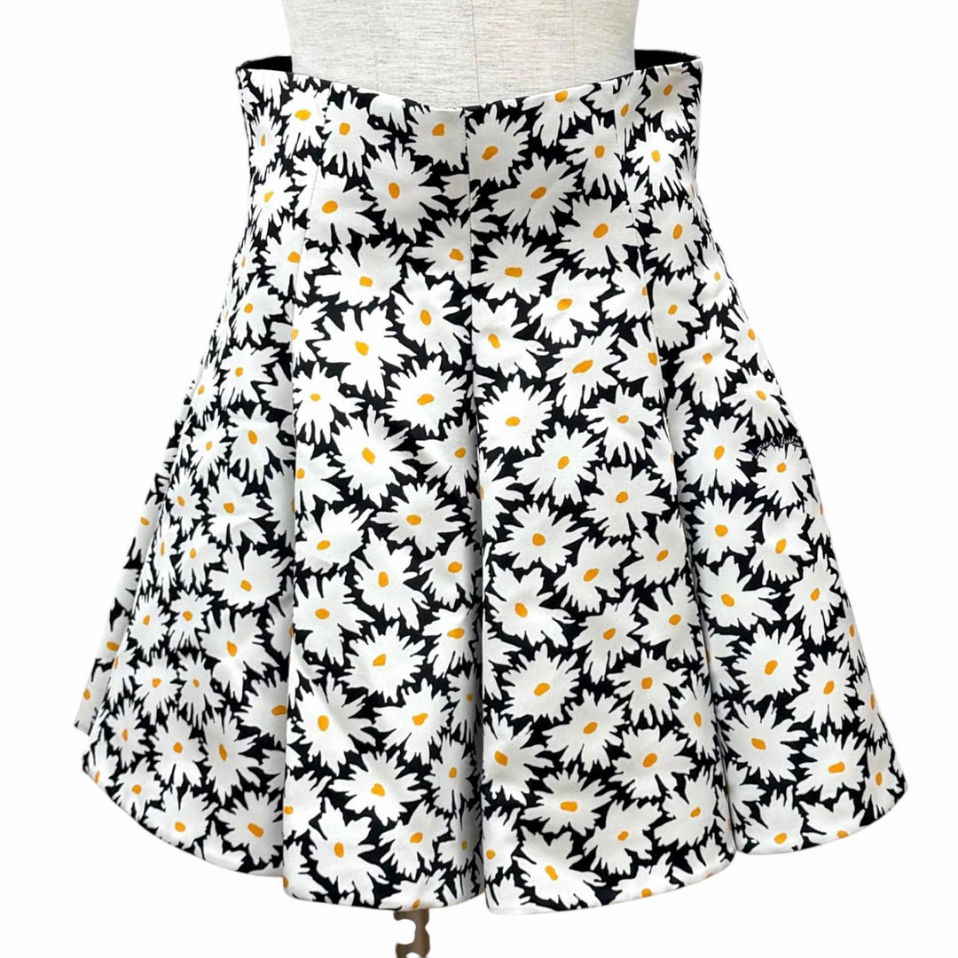 Pristine LOUIS VUITTON Pleated skirt Floral print with logo white silk IT 38