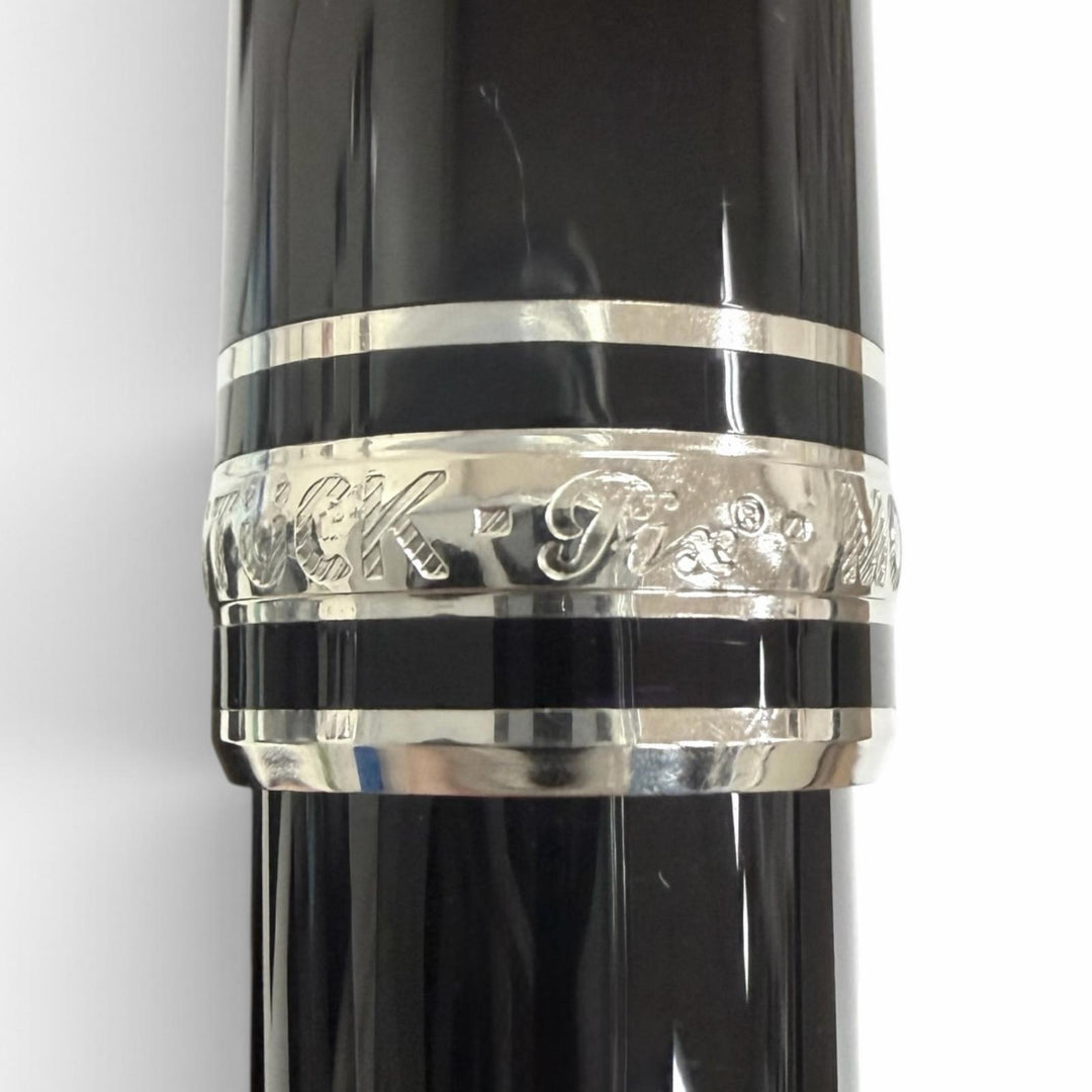 Excellent MONTBLANC Ballpoint pen Meisterstück Classic Platinum Line black
