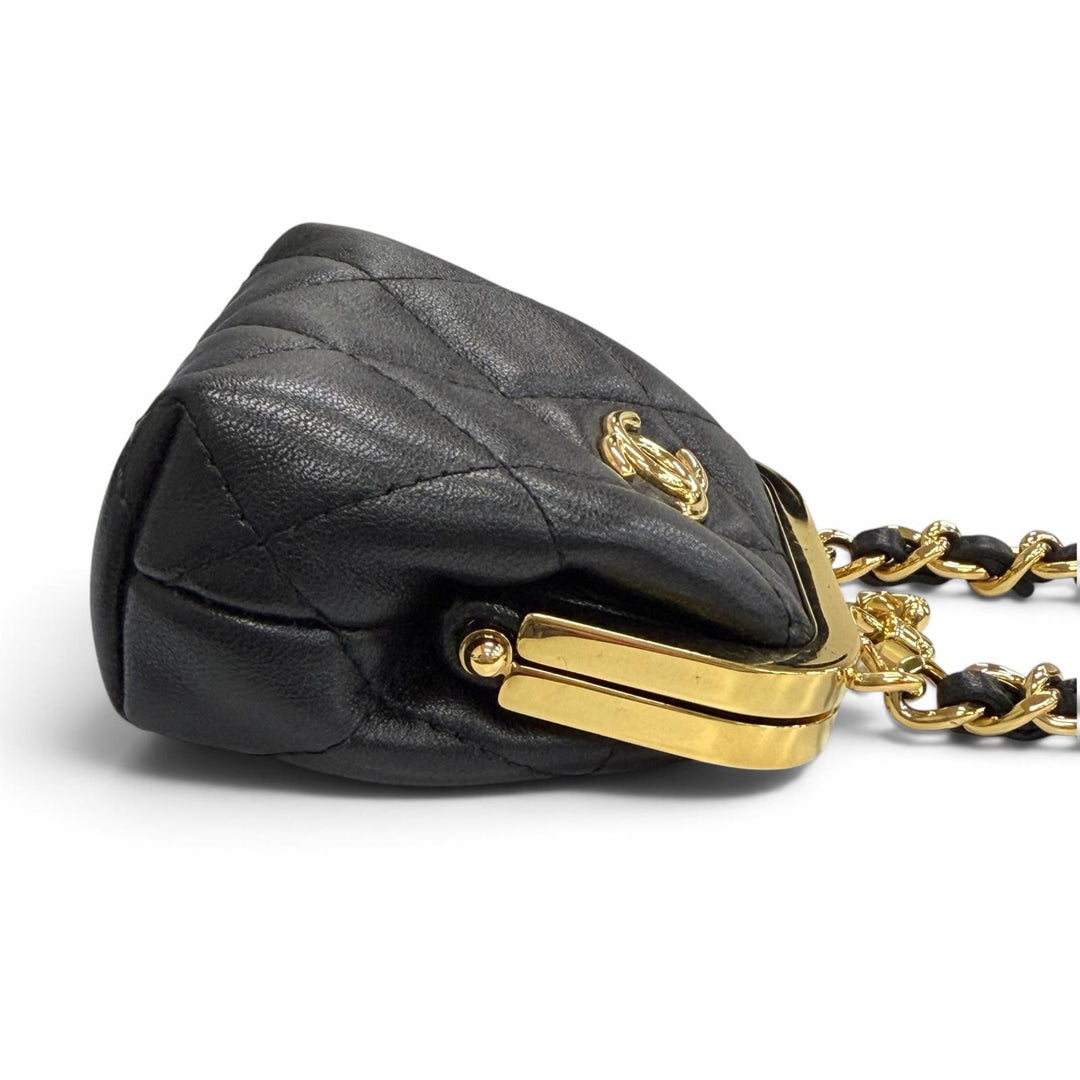 Great CHANEL Matelassé COCO Mark Mini Chain Shoulder Bag (Random Number) black