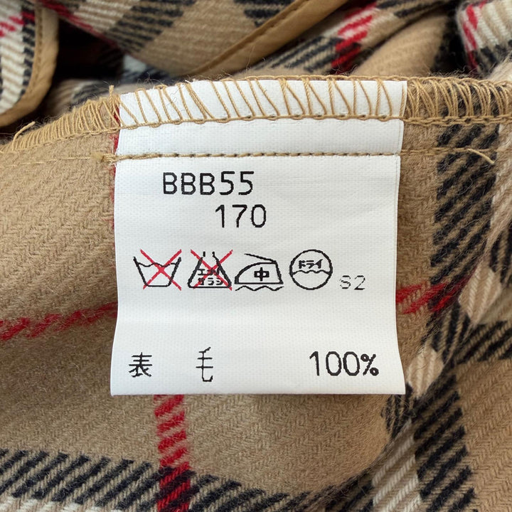 Pristine Burberrys coat Deadstock, Nova Check pattern lining, concealed placket.