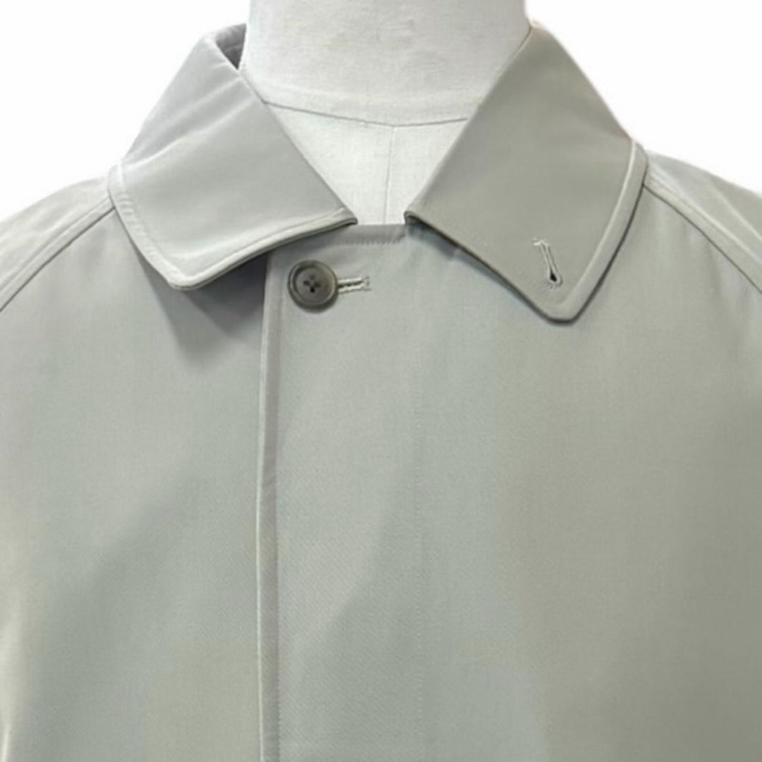 Pristine Burberrys coat Deadstock, Nova Check pattern lining, concealed placket.
