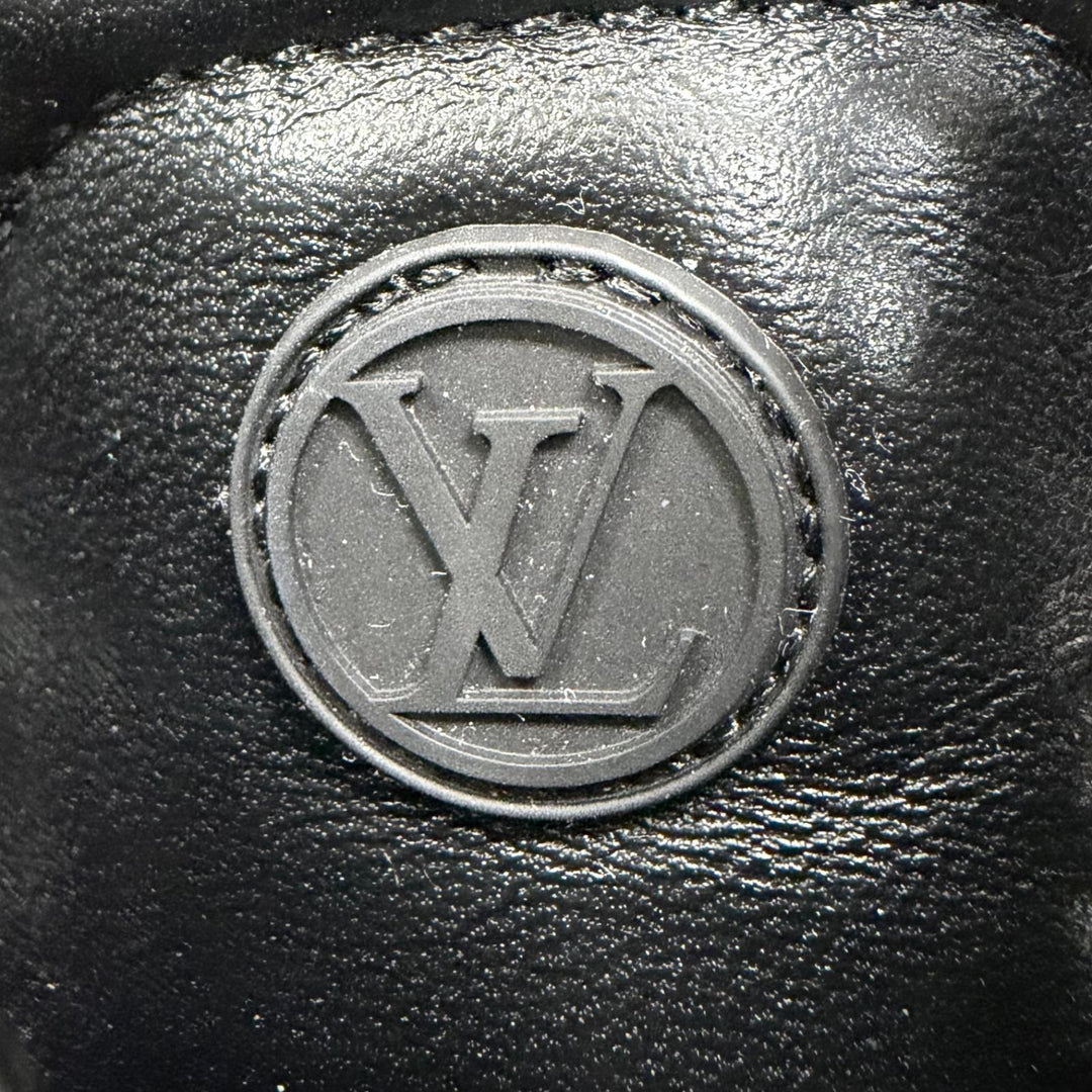 Excellent LOUIS VUITTON Low cut sneakers LV Sneakers Monogram black Women IT 38