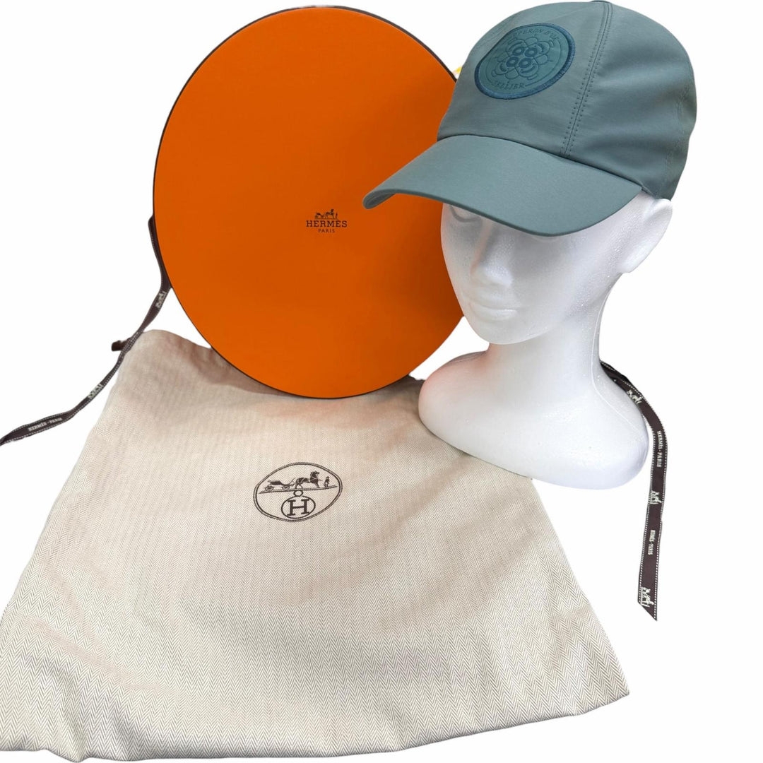 Pristine HERMES cap Serena apron doll patch Serie button Green system cotton