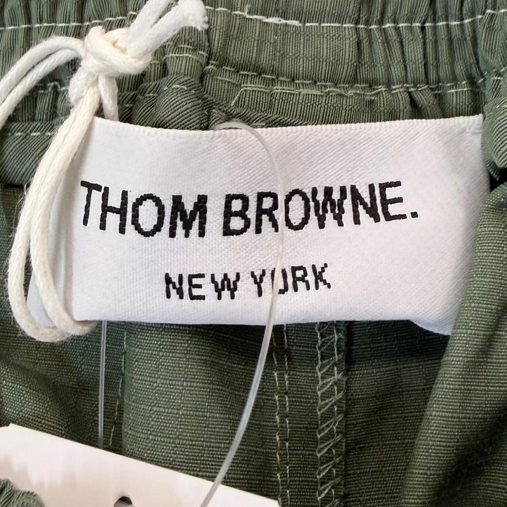 Pristine THOM BROWNE Shorts Signature Stripe Half Pants khaki cotton mens 2