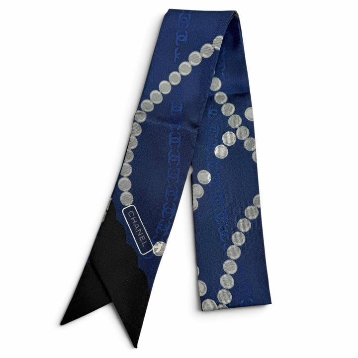 Pristine CHANEL scarf COCO Mark Logo Pearl Motif Twilly Navy silk Women