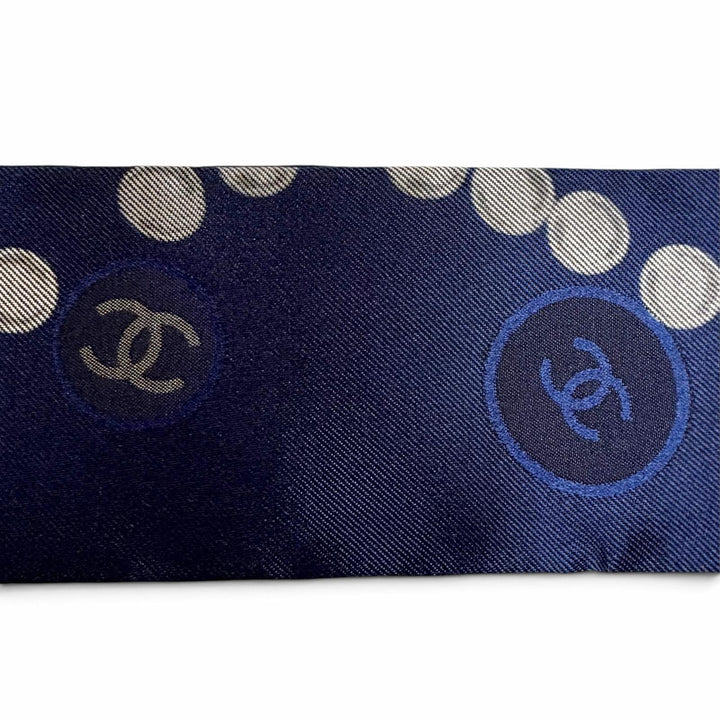 Pristine CHANEL scarf COCO Mark Logo Pearl Motif Twilly Navy silk Women