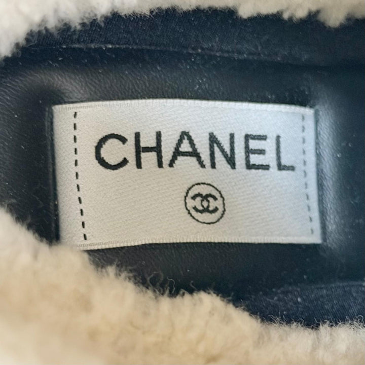 Pristine CHANEL short boots COCO Mark logo sheepskin 37 18B G34080