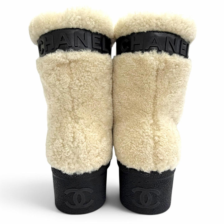Pristine CHANEL short boots COCO Mark logo sheepskin 37 18B G34080