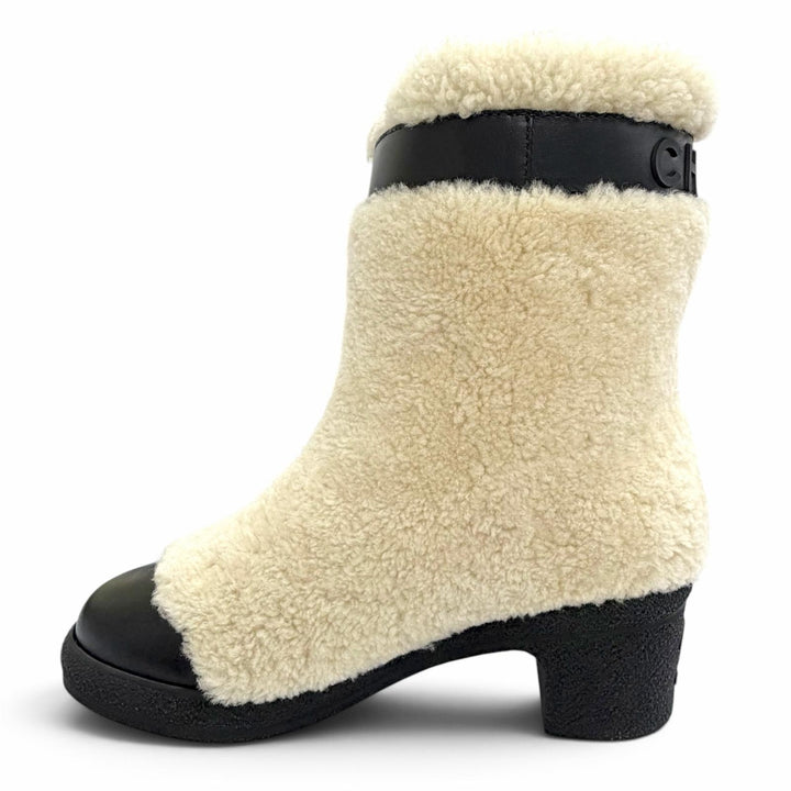 Pristine CHANEL short boots COCO Mark logo sheepskin 37 18B G34080