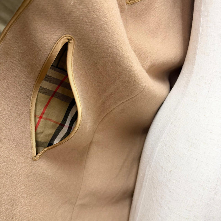 Pristine Burberrys coat Deadstock with Nova Check Pattern lining