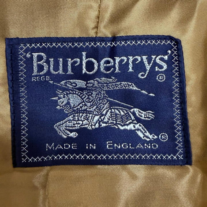 Pristine Burberrys coat Deadstock with Nova Check Pattern lining