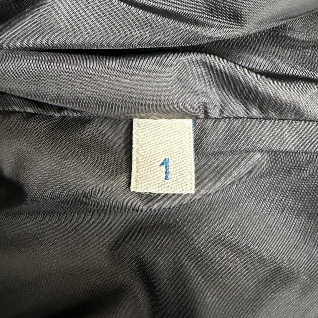 Great MONCLER down coat VOUGLANS Flared hem, switching design, ZIP UP black