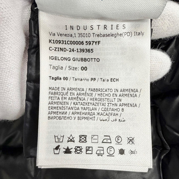 Pristine MONCLER down coat IGELONG Logo patch Hooded black Nylon Women 00