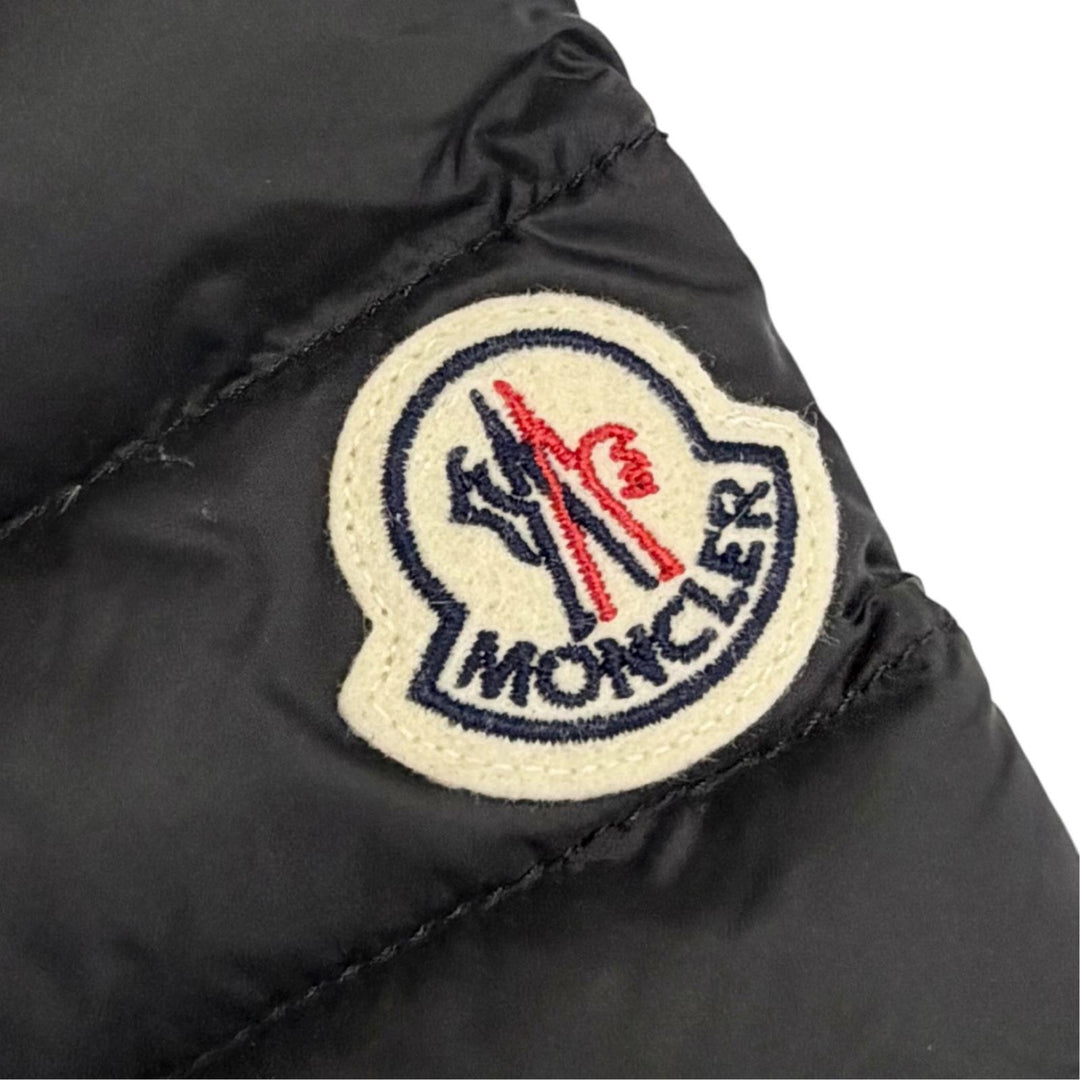 Pristine MONCLER down coat IGELONG Logo patch Hooded black Nylon Women 00