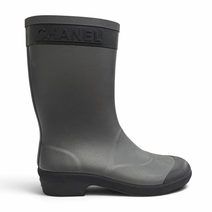 Great CHANEL short boots COCO Mark Side Logo Rain Boots black rubber 37 G34881