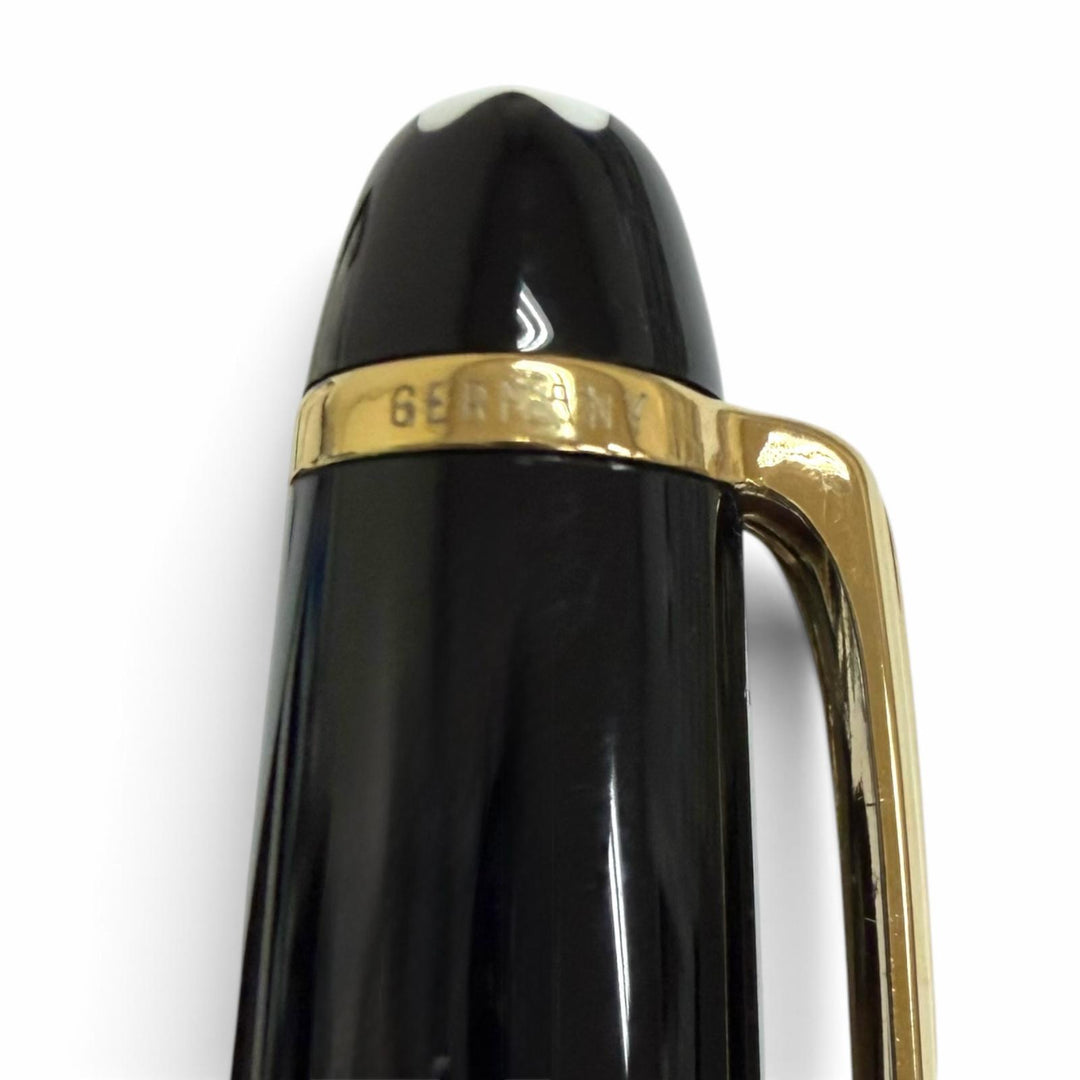 Excellent MONTBLANC Ballpoint pen Meisterstück Twist type black
