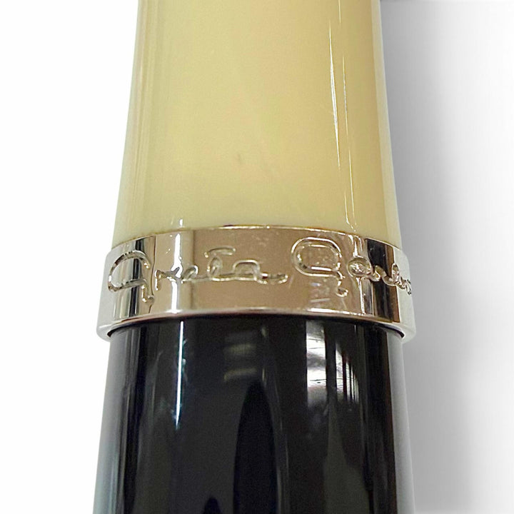 Great MONTBLANC Ballpoint pen Greta Garbo Special Edition white star white Pearl