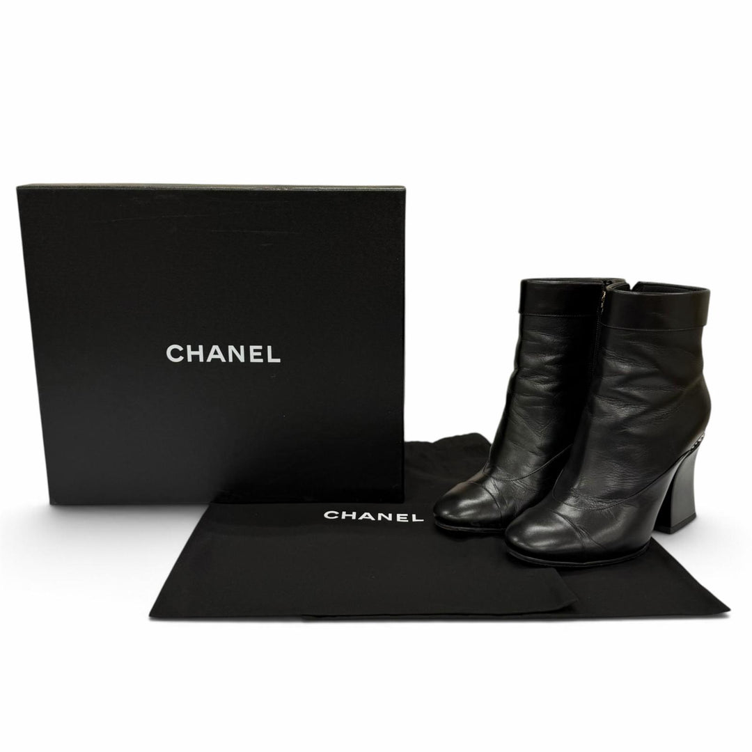 Great CHANEL Ankle boots COCO Mark Eco Pearl included black leather37 22A G39262