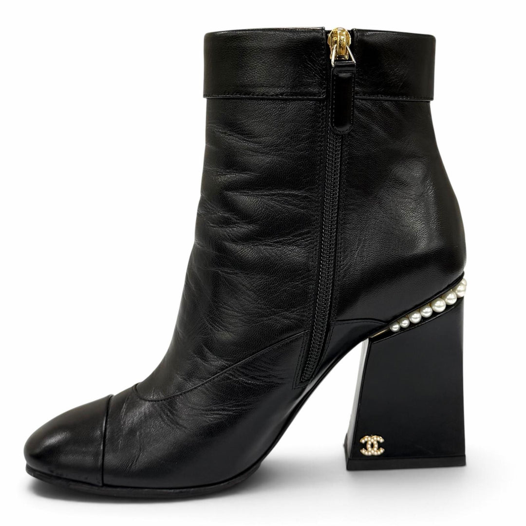 Great CHANEL Ankle boots COCO Mark Eco Pearl included black leather37 22A G39262