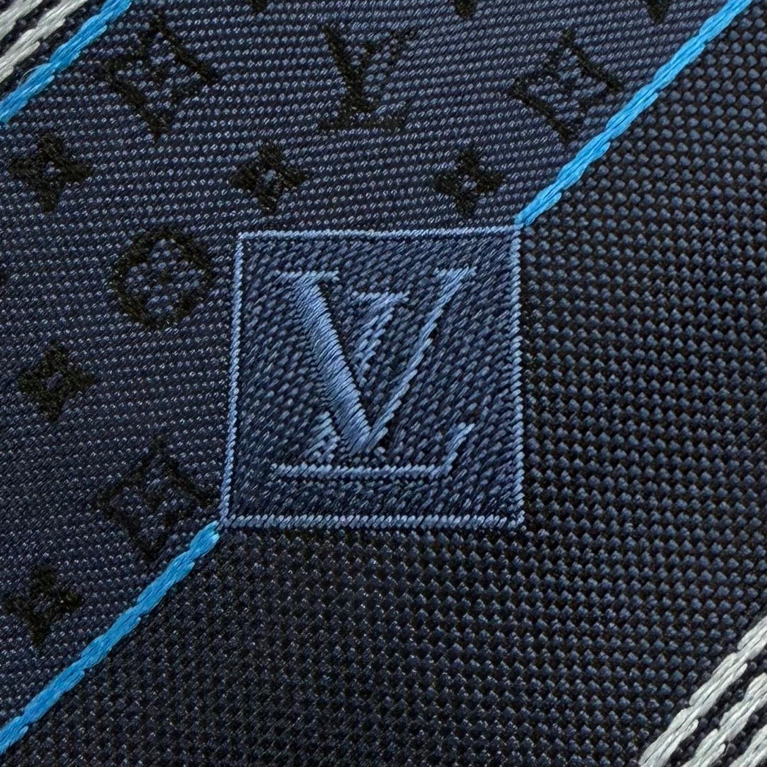 Pristine LOUIS VUITTON tie Cravat Monogram Stripy silk mens M73193